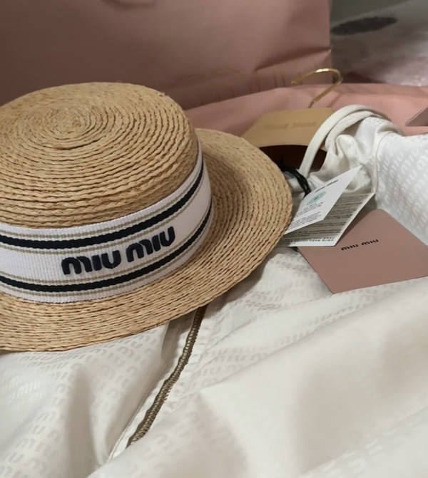 Miu Miu Hat MUH00218 Miu Miu Hat MUH00218